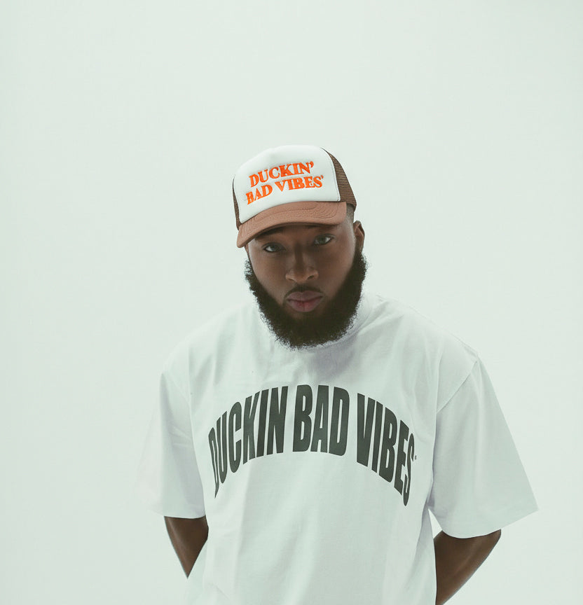DUCKIN’ BAD VIBES EMBROIDERY TRUCKER (brown)
